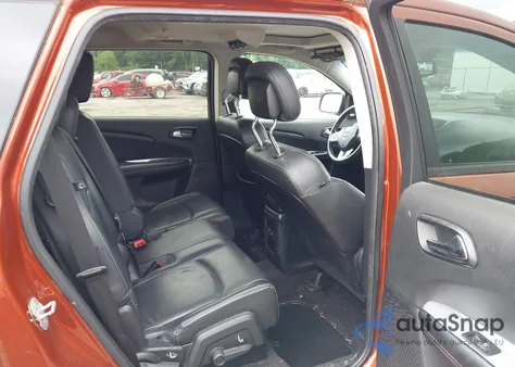 2014 Dodge Journey Sxt z USA, uszkodzony, nr VIN 3C4PDDBG2ET143854